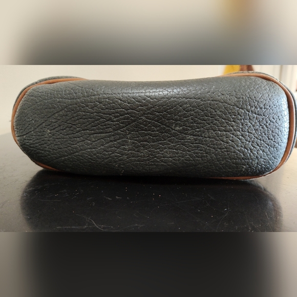 Galco leather stylish conceal and carry shoulder bag 🔥🔥🔥 - Picture 5 of 14